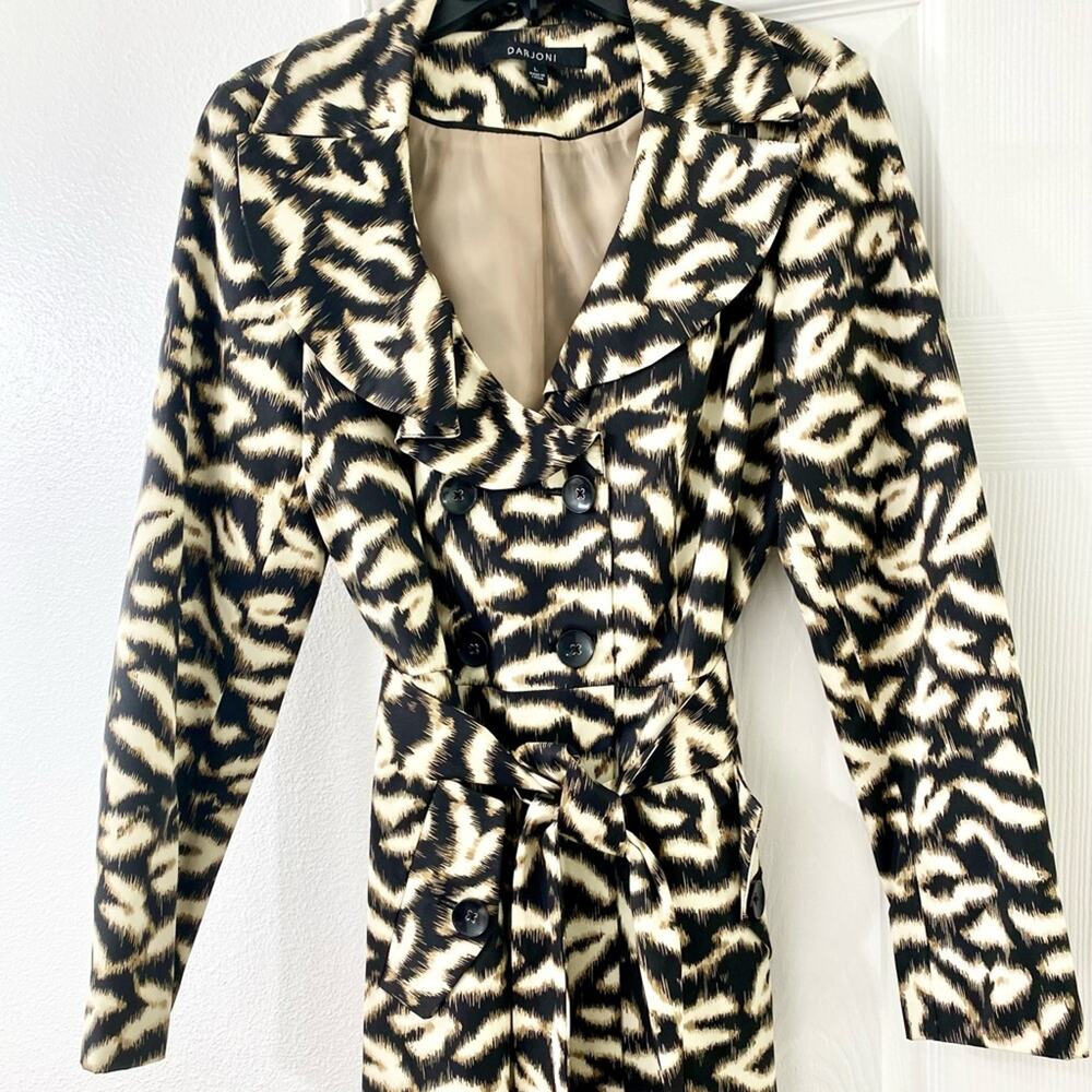 Animal Print Women’s trench coat Size large